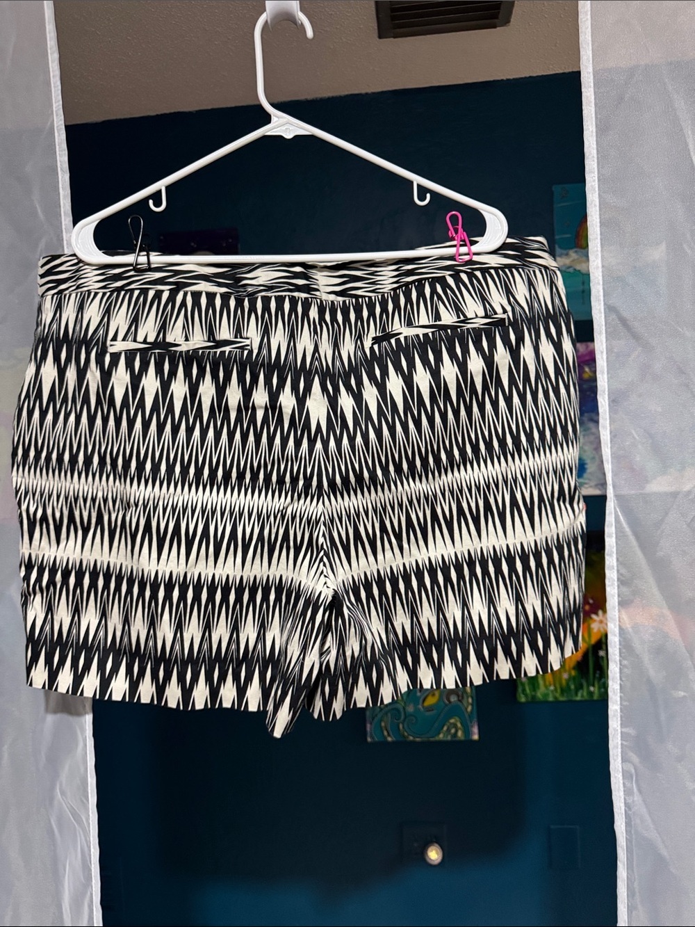 Black & White Geometric Women's Shorts - Picture 2 of 9